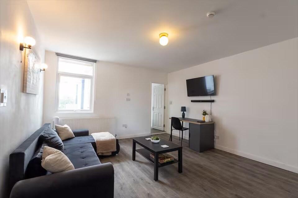 Executive 4Bedroom | Sleeps 9 | City Centre Nearby4
